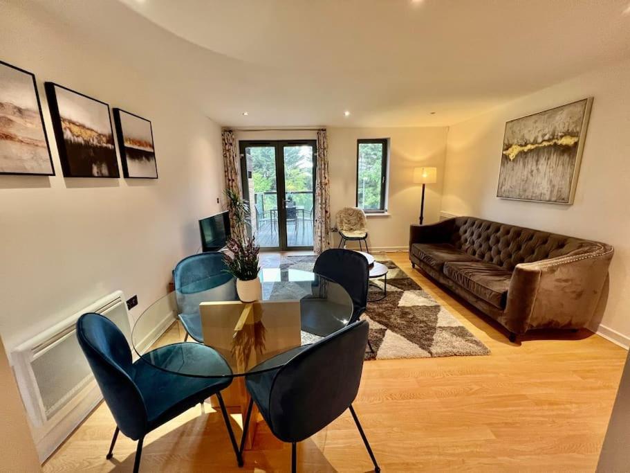 Brownberry Tree Serviced Apartment CBG Esterno foto