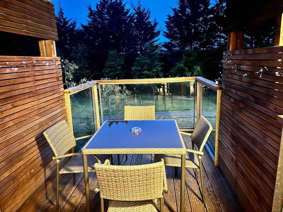Brownberry Tree Serviced Apartment CBG Esterno foto